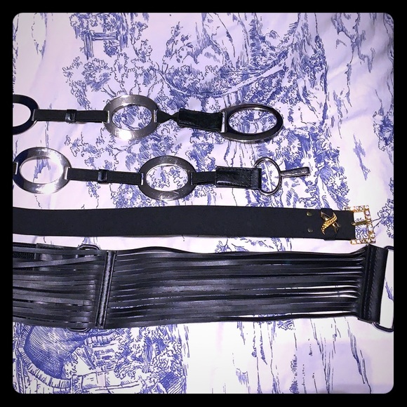 Fashionable black belts to enhance your style - Picture 1 of 4